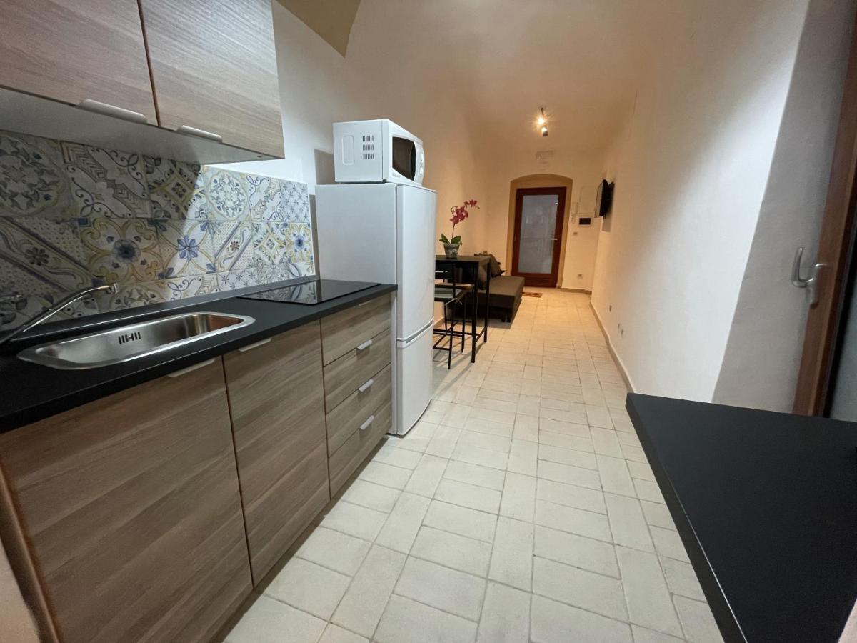 בארי Alex Comfort House מראה חיצוני תמונה