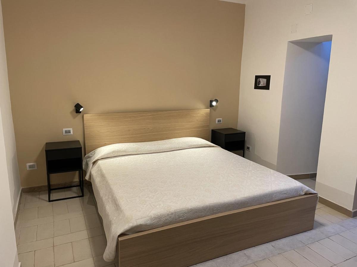 בארי Alex Comfort House מראה חיצוני תמונה