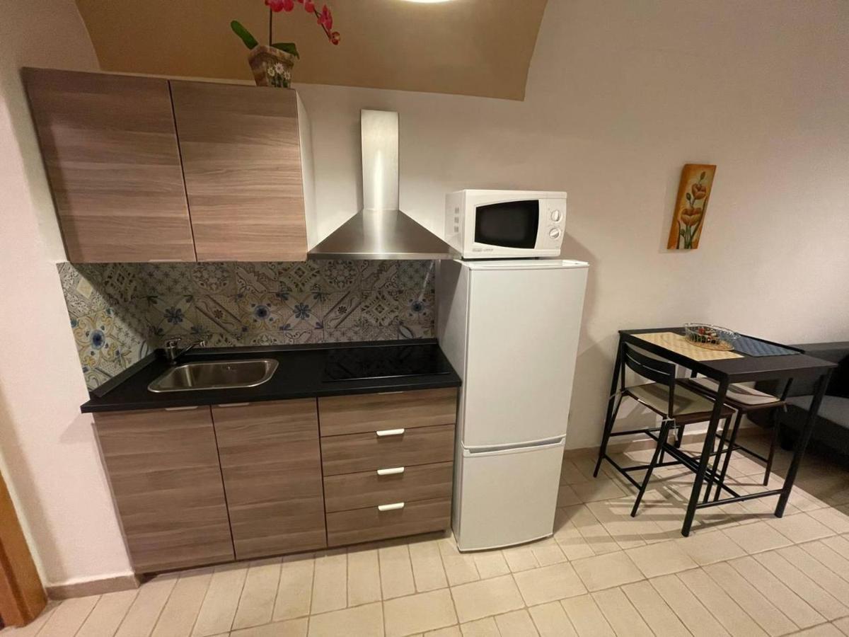 בארי Alex Comfort House מראה חיצוני תמונה
